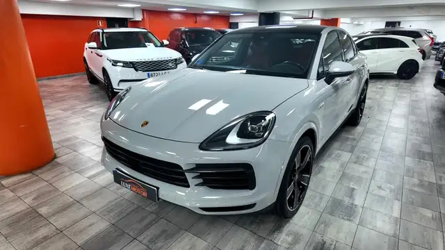2022 Porsche Cayenne in Grey for sale