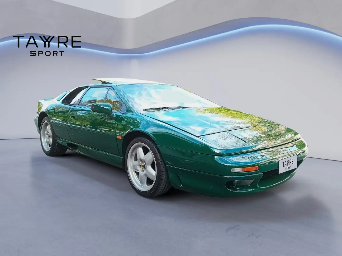 Lotus Esprit S4 - 1