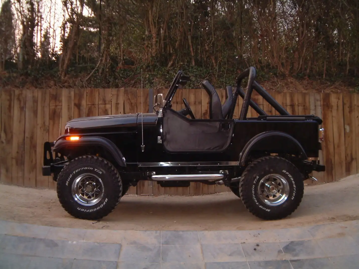 Jeep CJ-7 Negro - 2
