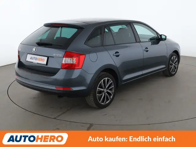 Skoda Rapid view 6