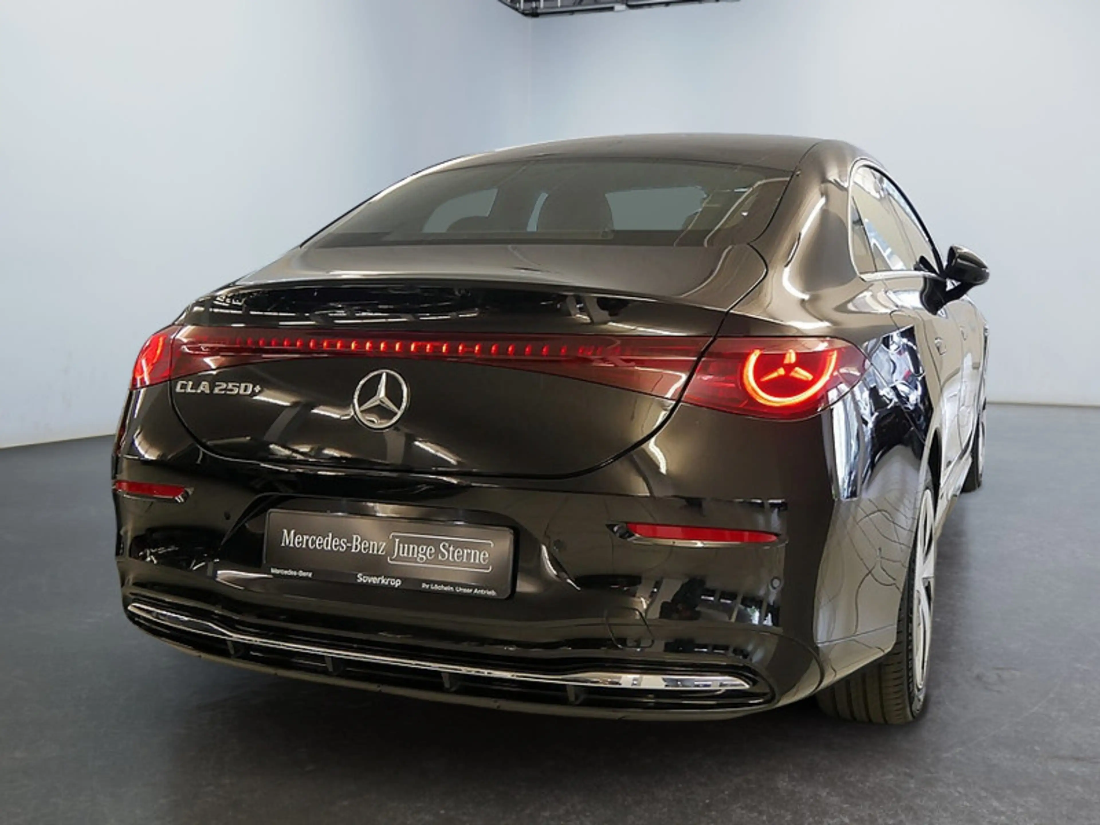 Mercedes-Benz CLA 250 + EQ , PROGRESSIVE DISTR PANO SPUR STANDH — photo 5