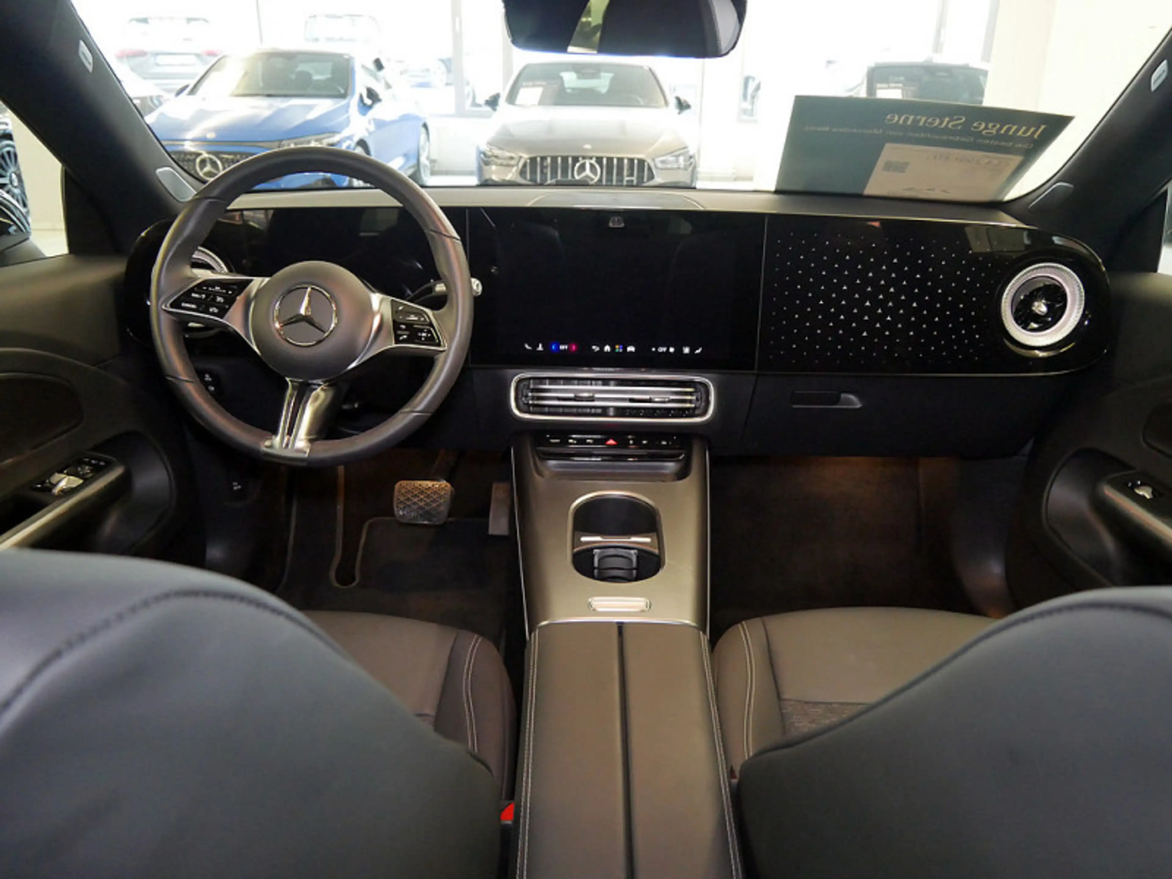 Mercedes-Benz CLA 250 + EQ , PROGRESSIVE DISTR PANO SPUR STANDH — photo 9