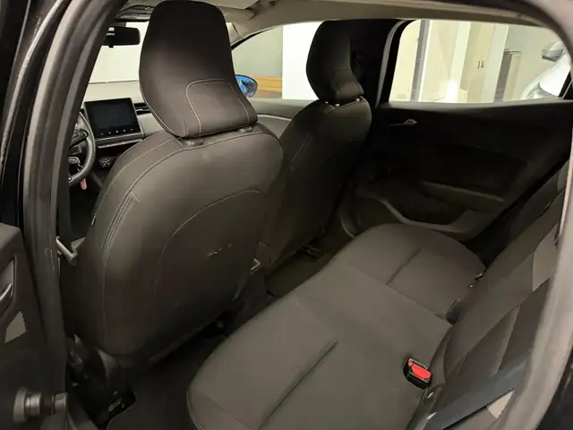 Renault Clio view 11