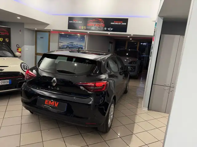 Renault Clio view 14