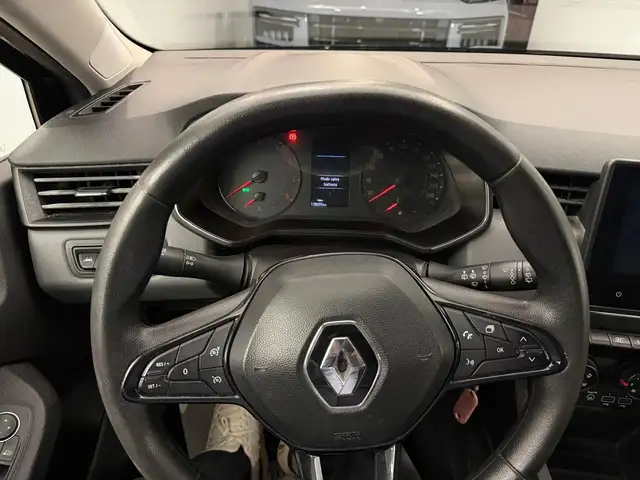 Renault Clio view 8
