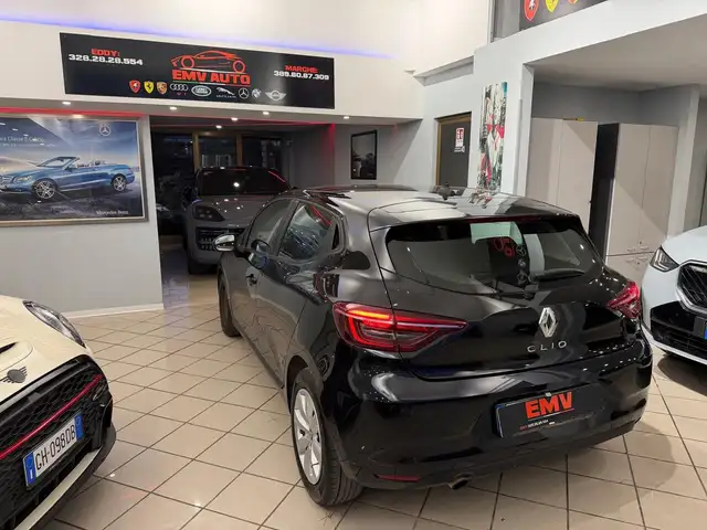 Renault Clio view 12