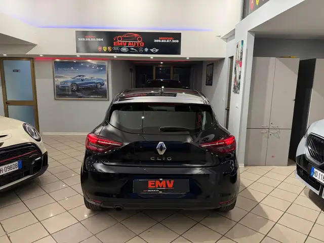 Renault Clio view 15