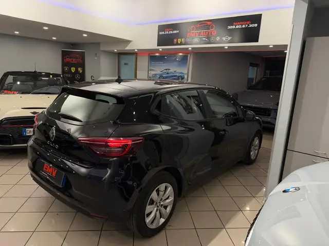 Renault Clio view 13