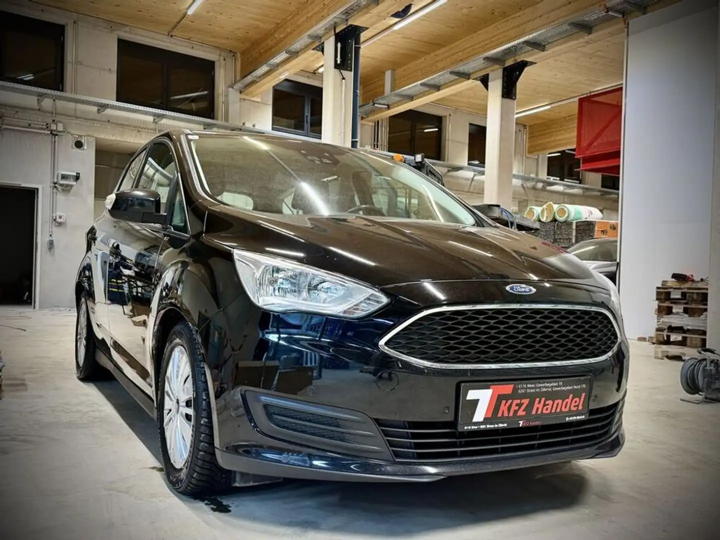 Ford C-Max Trend Schwarz - 1