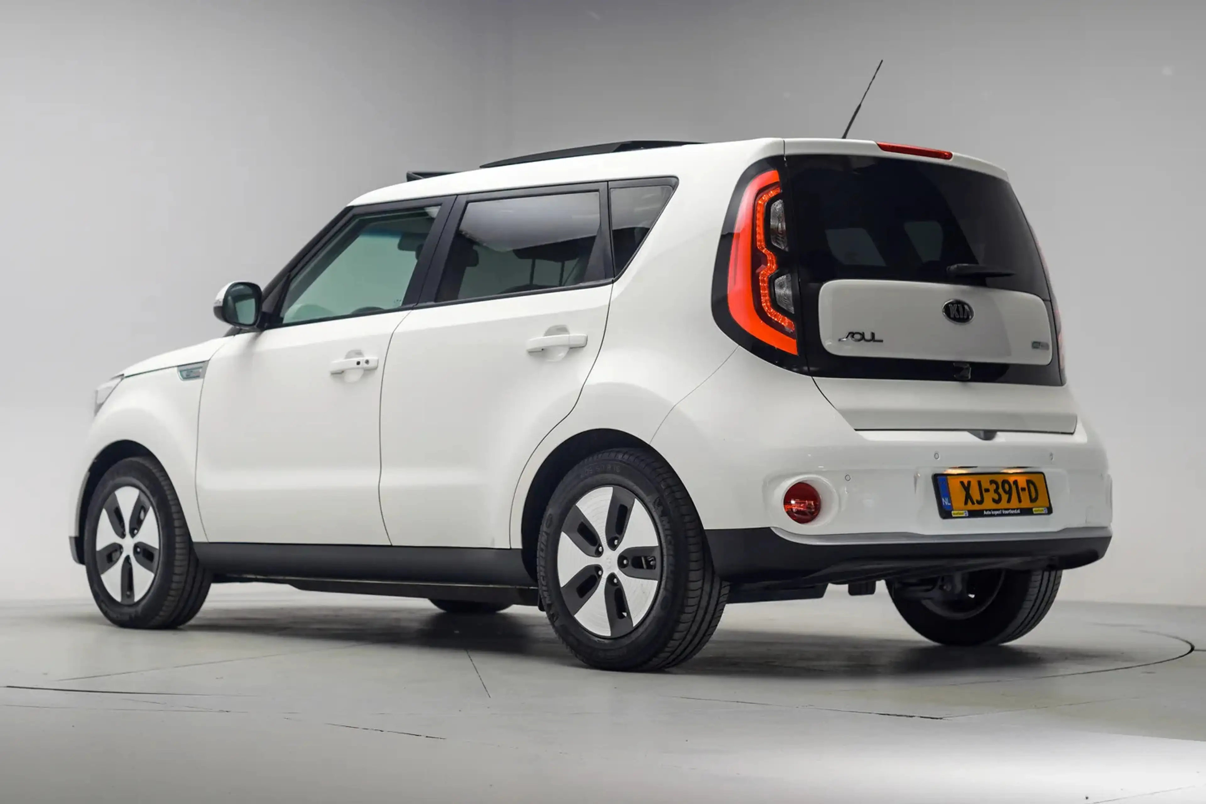 Kia Soul EV Edition 30 KWh Aut. {Pano/Apple/Android/Navi/Cl — photo 3