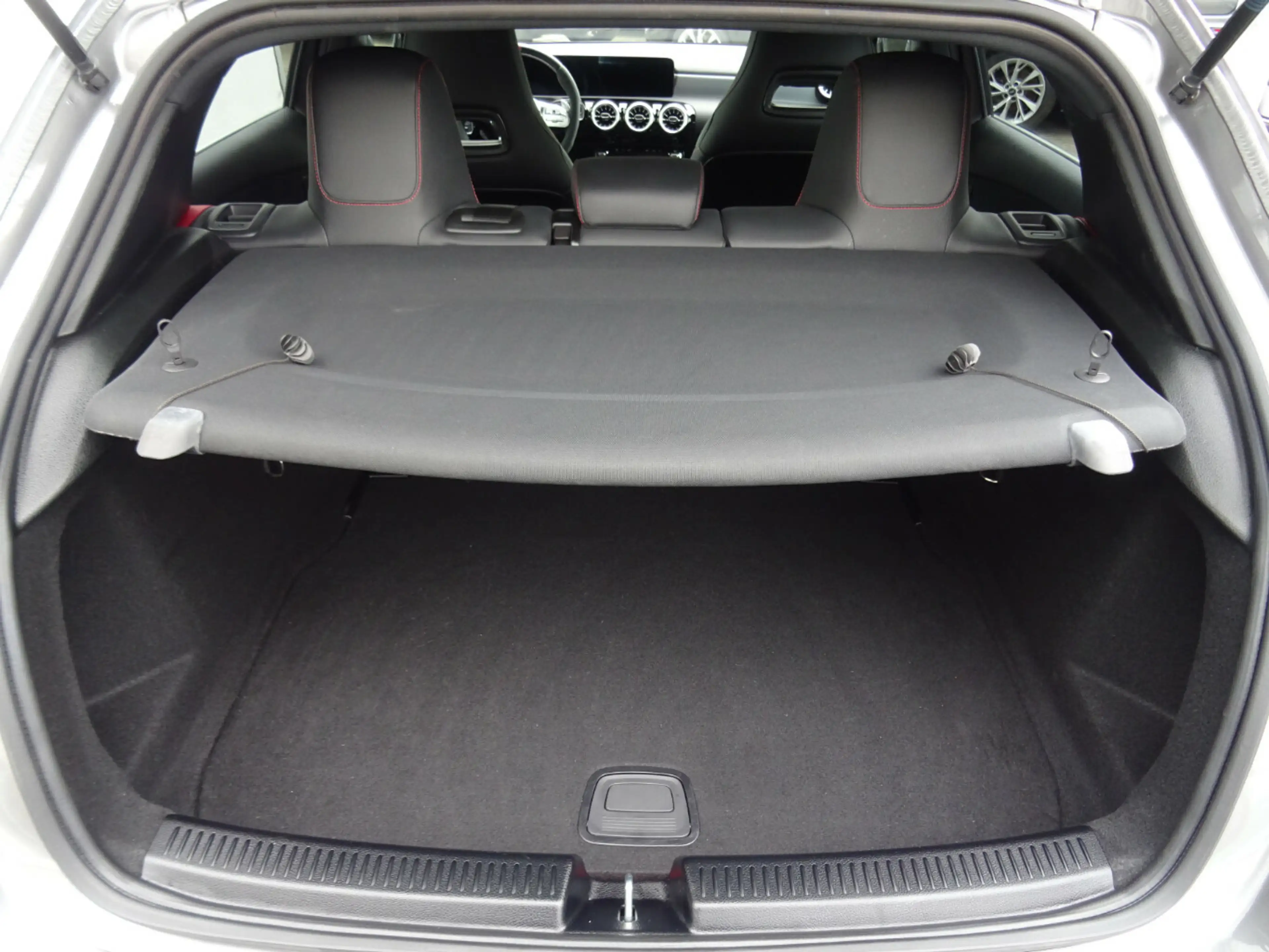 Mercedes-Benz A 45 AMG 8G-Speedshift AMG 4Matic,Leder,ACC,Kamera — photo 8
