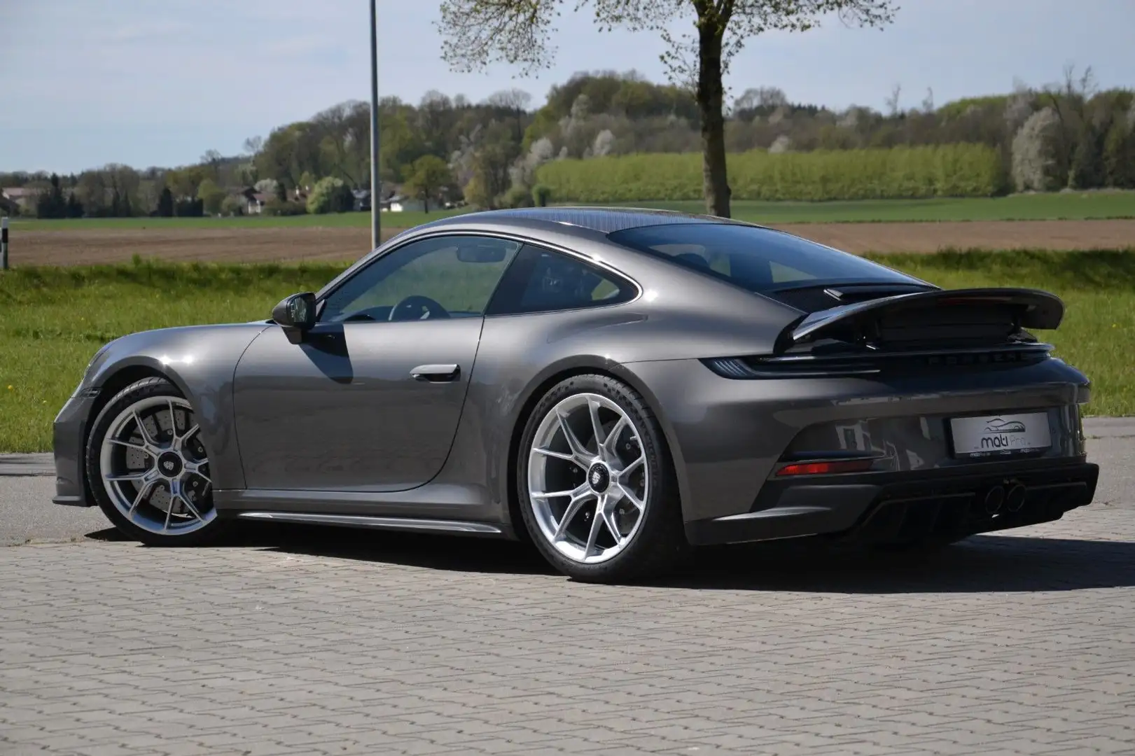 Porsche 992 GT3 Touring*VOLL*PCCB*CARBON*LEDER*PPF Grau - 1