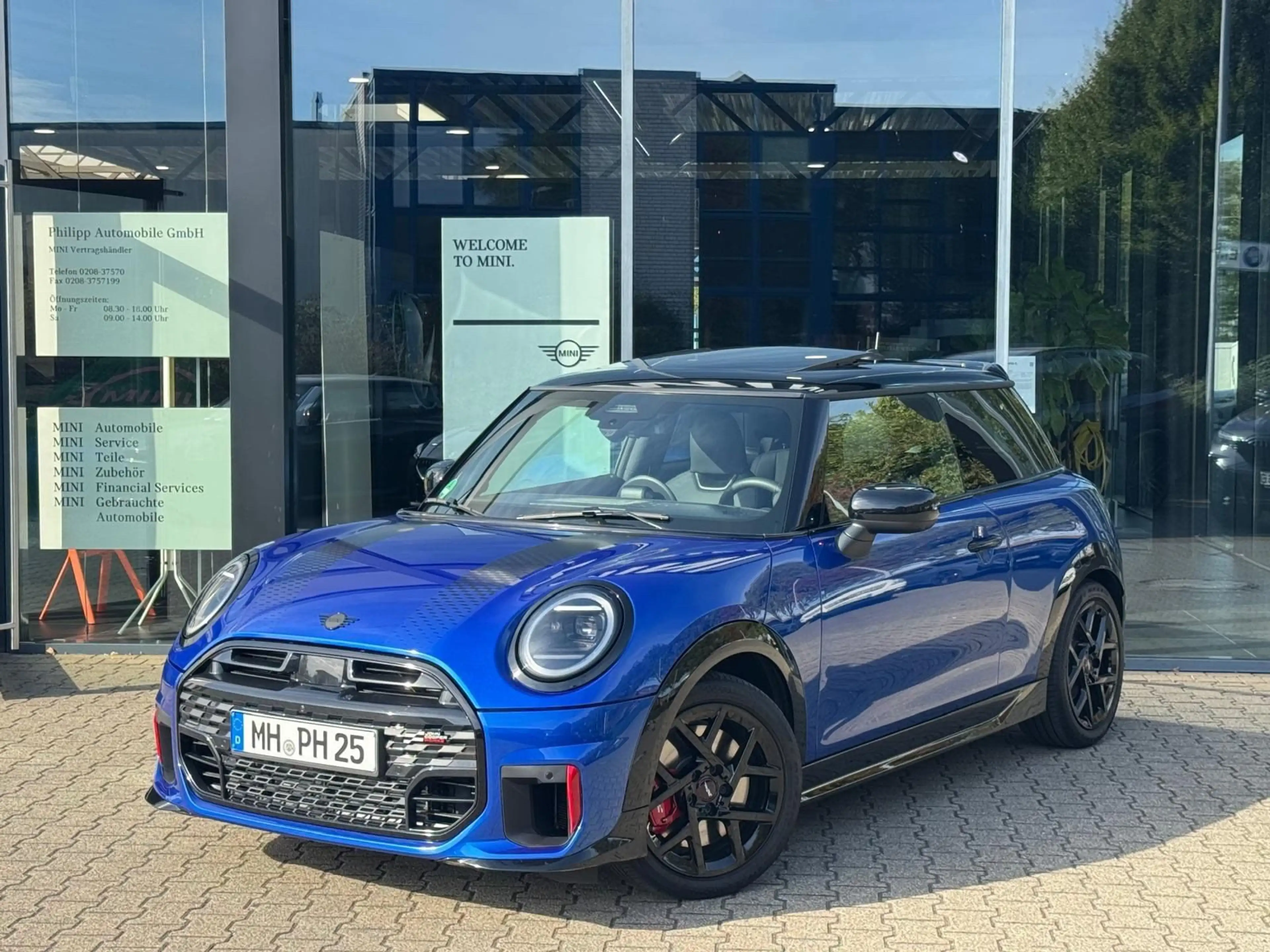 MINI John Cooper Works Paket XL Pano Head-Up h&k DA+ Pa+ — photo 2