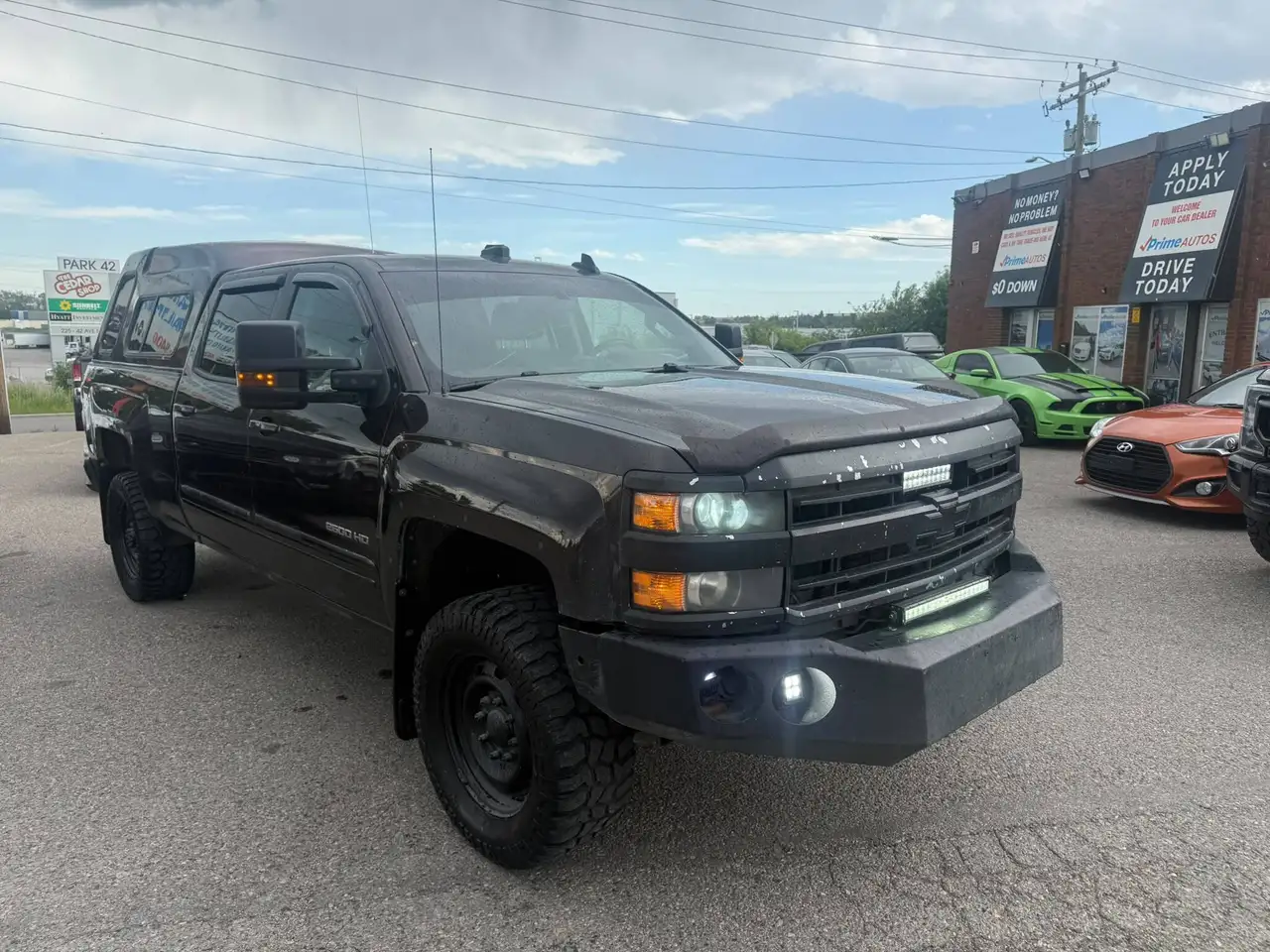 Chevrolet Silverado photo Chevrolet Silverado