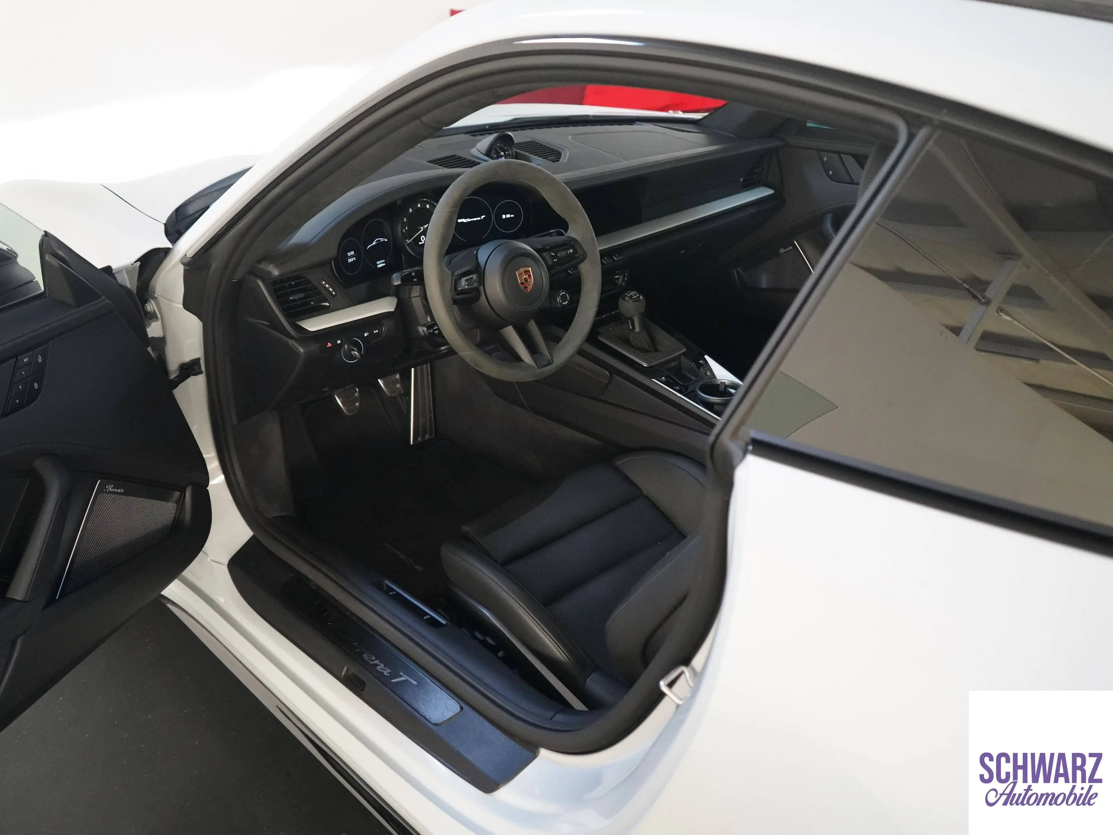 Porsche 911 992.1 Carrera T — photo 14