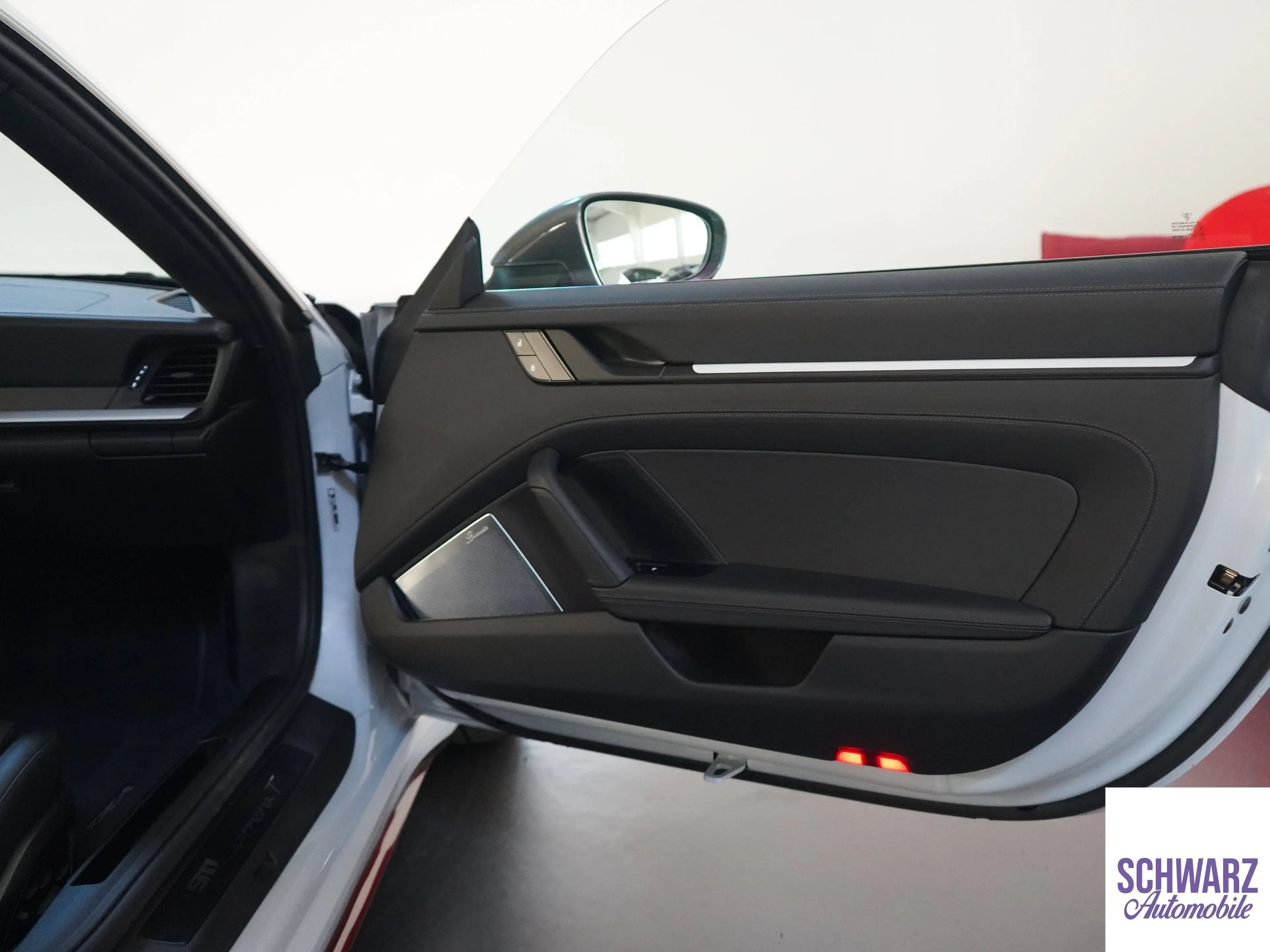 Porsche 911 992.1 Carrera T — photo 8