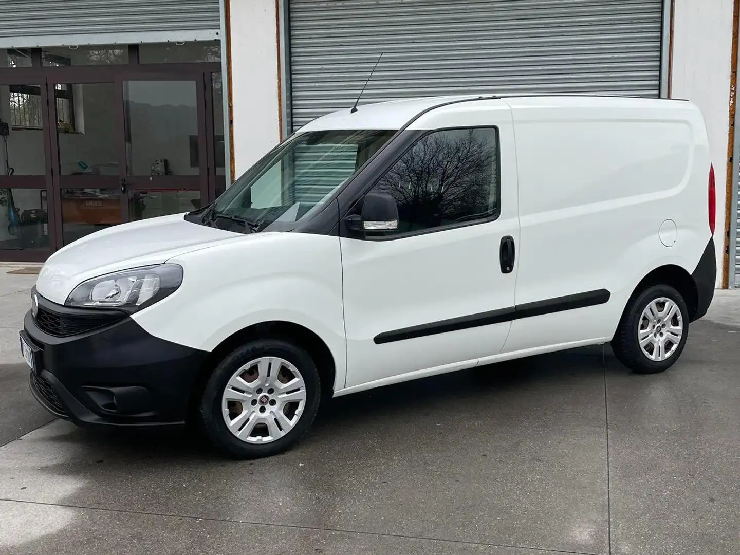 Fiat Doblo 3 posti Blanc - 2