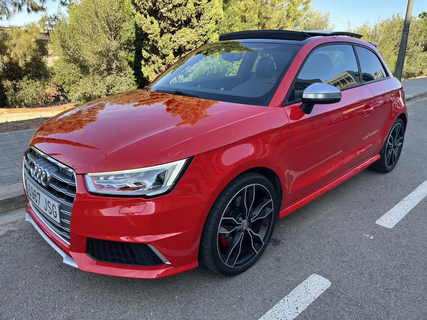 Audi S1 2.0 TFSI quattro Червоний - 1