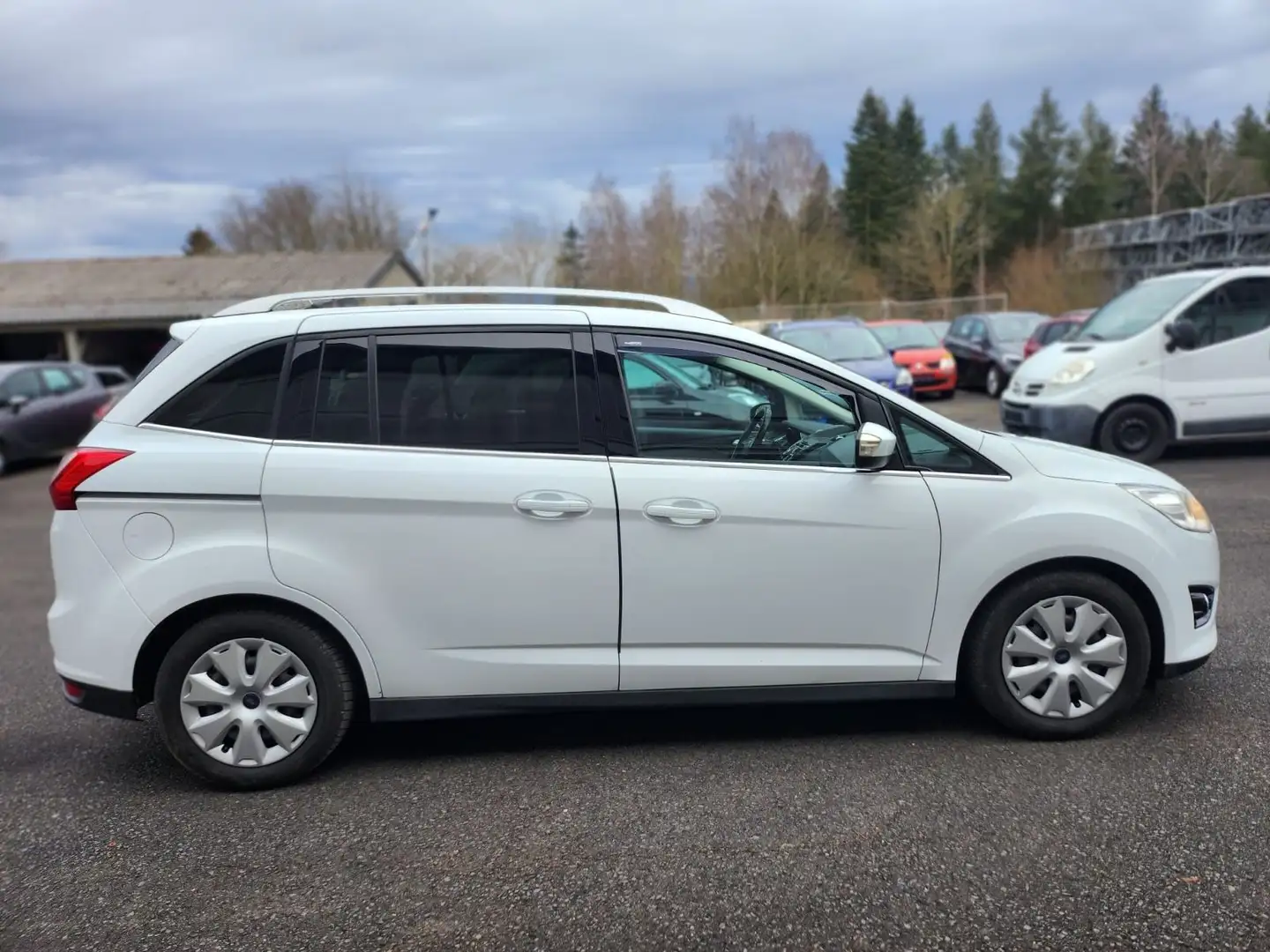 Ford Grand C-Max Titanium 7 Sitzer TÜV NEU Weiß - 2