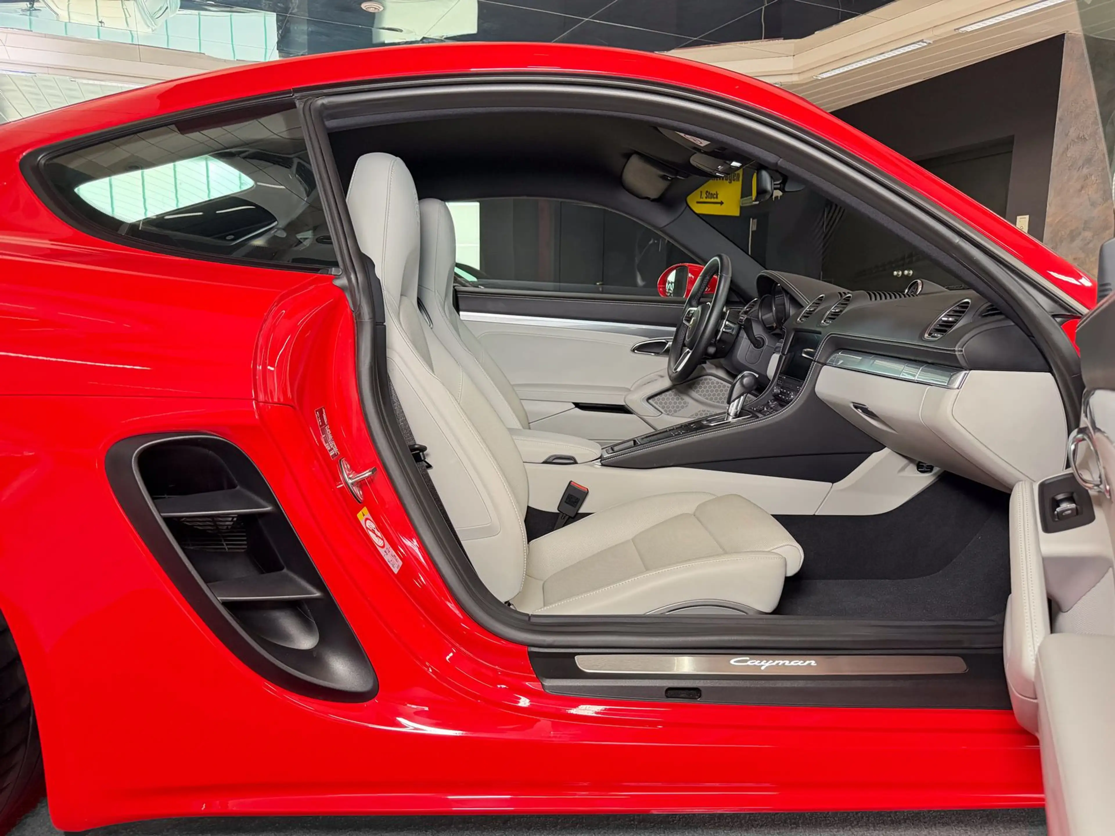 Porsche Cayman 718 MWST 8600KM ACC PDLS+ SportChrono — photo 33