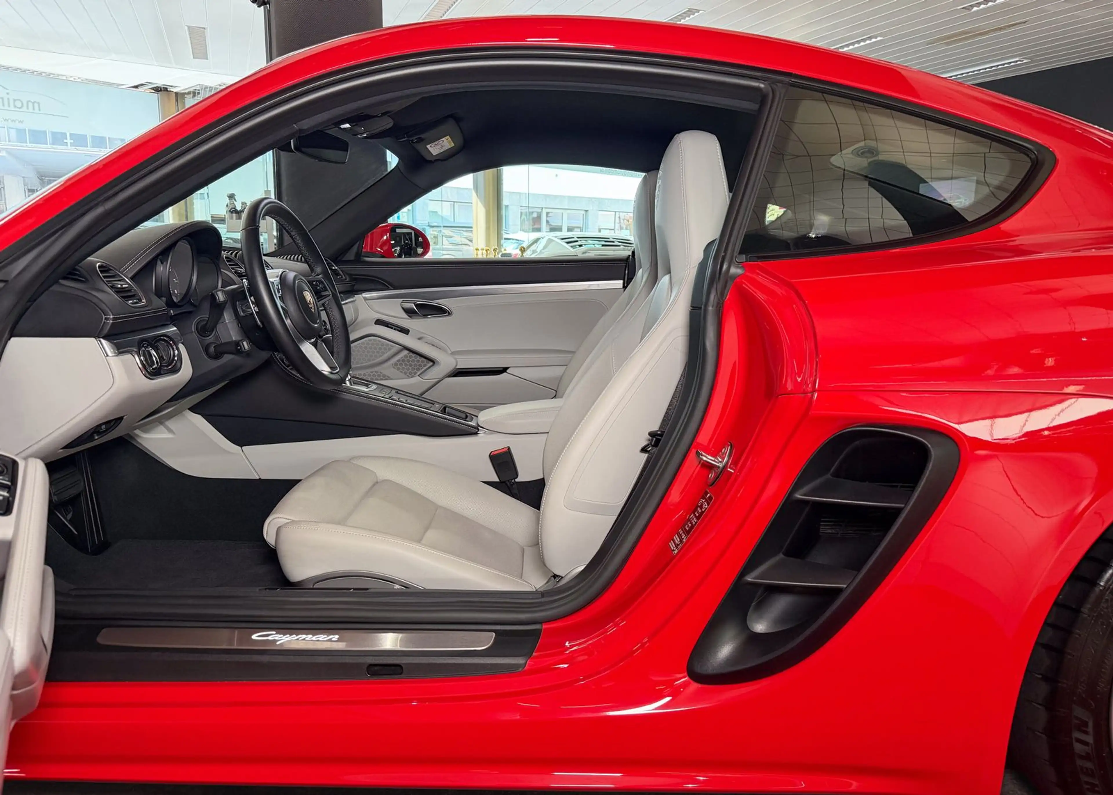 Porsche Cayman 718 MWST 8600KM ACC PDLS+ SportChrono — photo 18