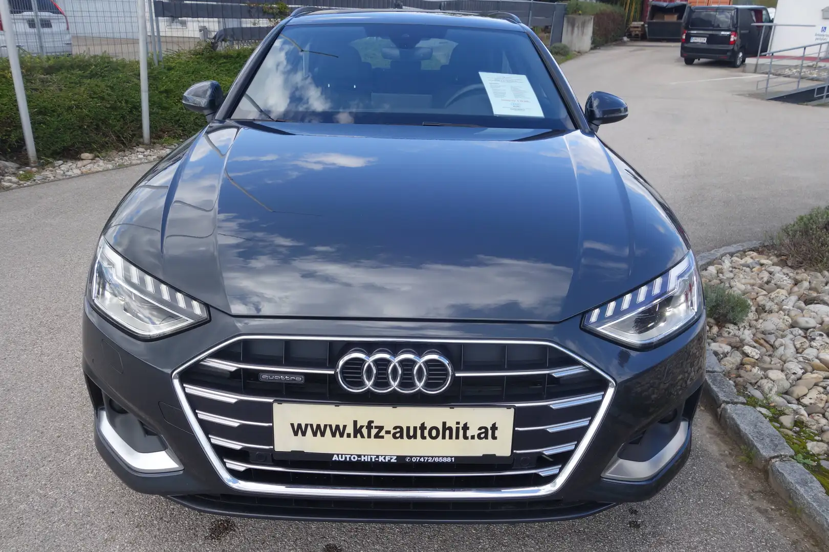 Audi A4 Avant 40 TDI quattro S-tronic advanced ***Leder/Kamera/AHK/leasing*** Grau - 2