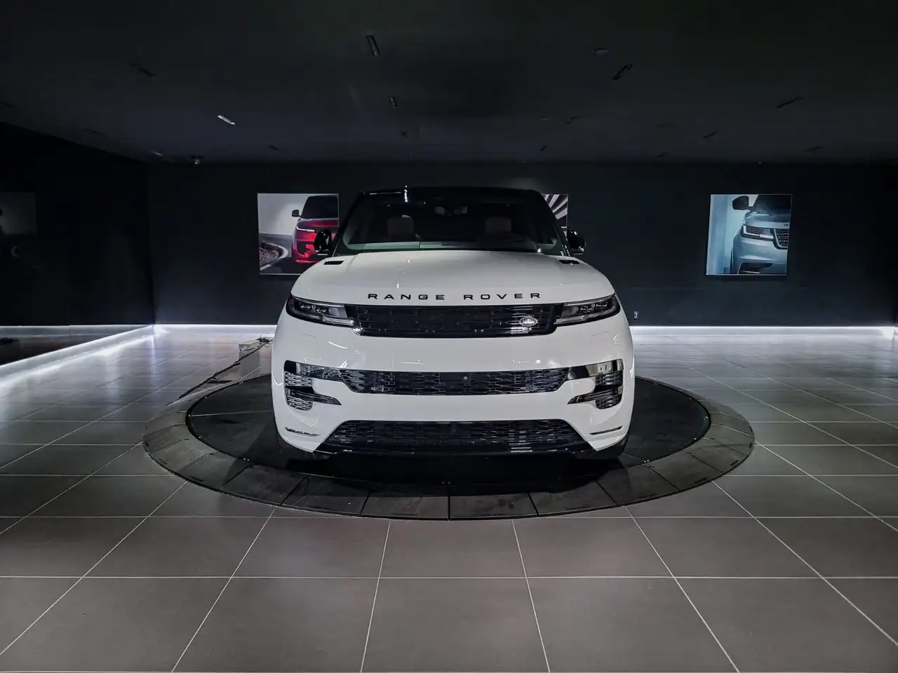 Land Rover Range Rover Sport photo Land Rover Range Rover Sport