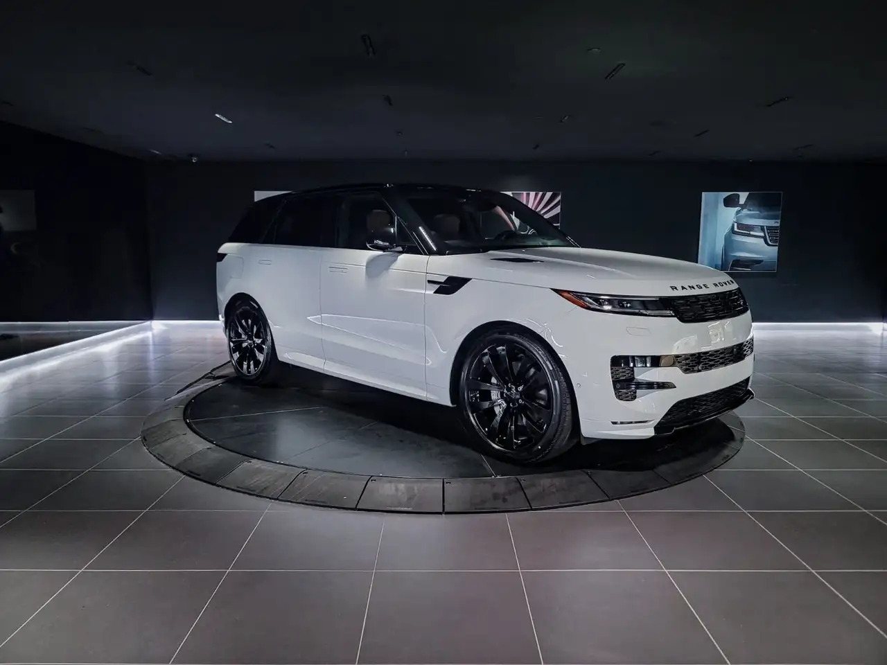 Land Rover Range Rover Sport photo Land Rover Range Rover Sport