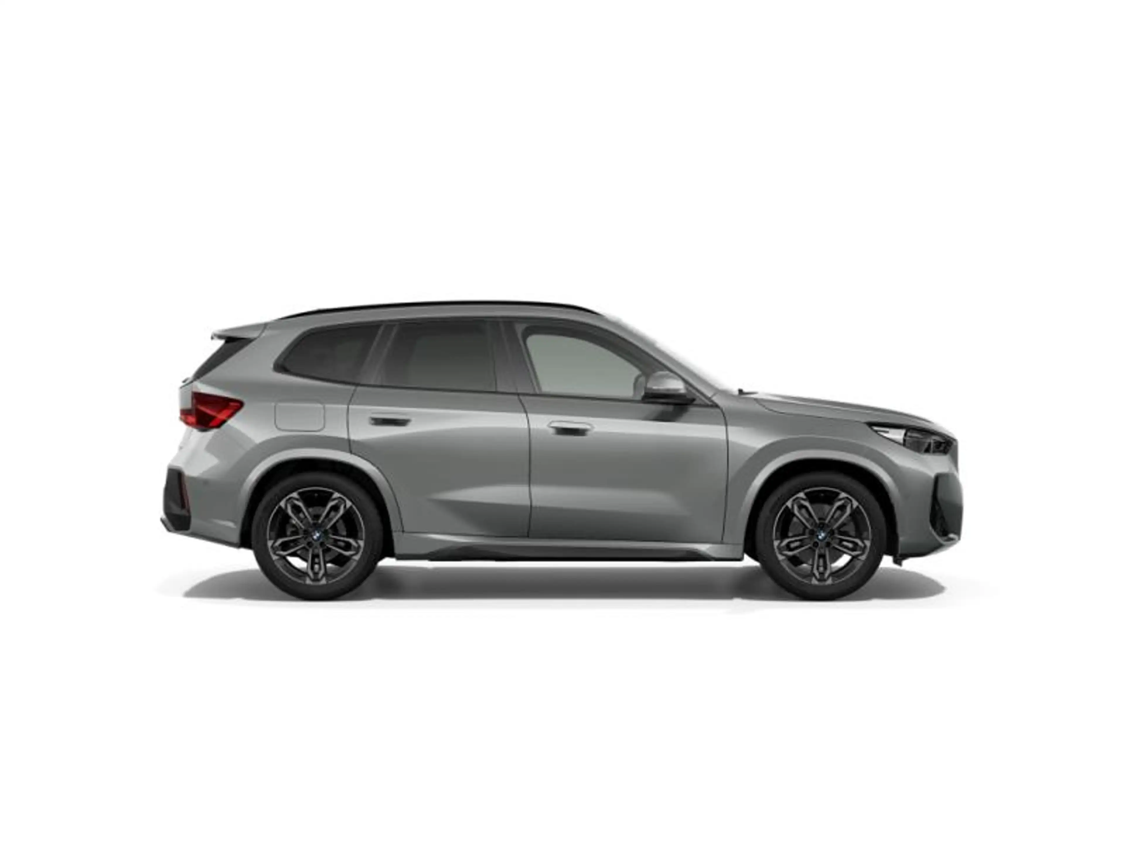 BMW iX1 Msport pano el.actseats comf applecp — photo 4