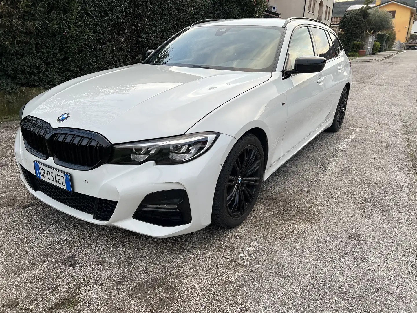 BMW 318 318d Touring Msport auto - 1