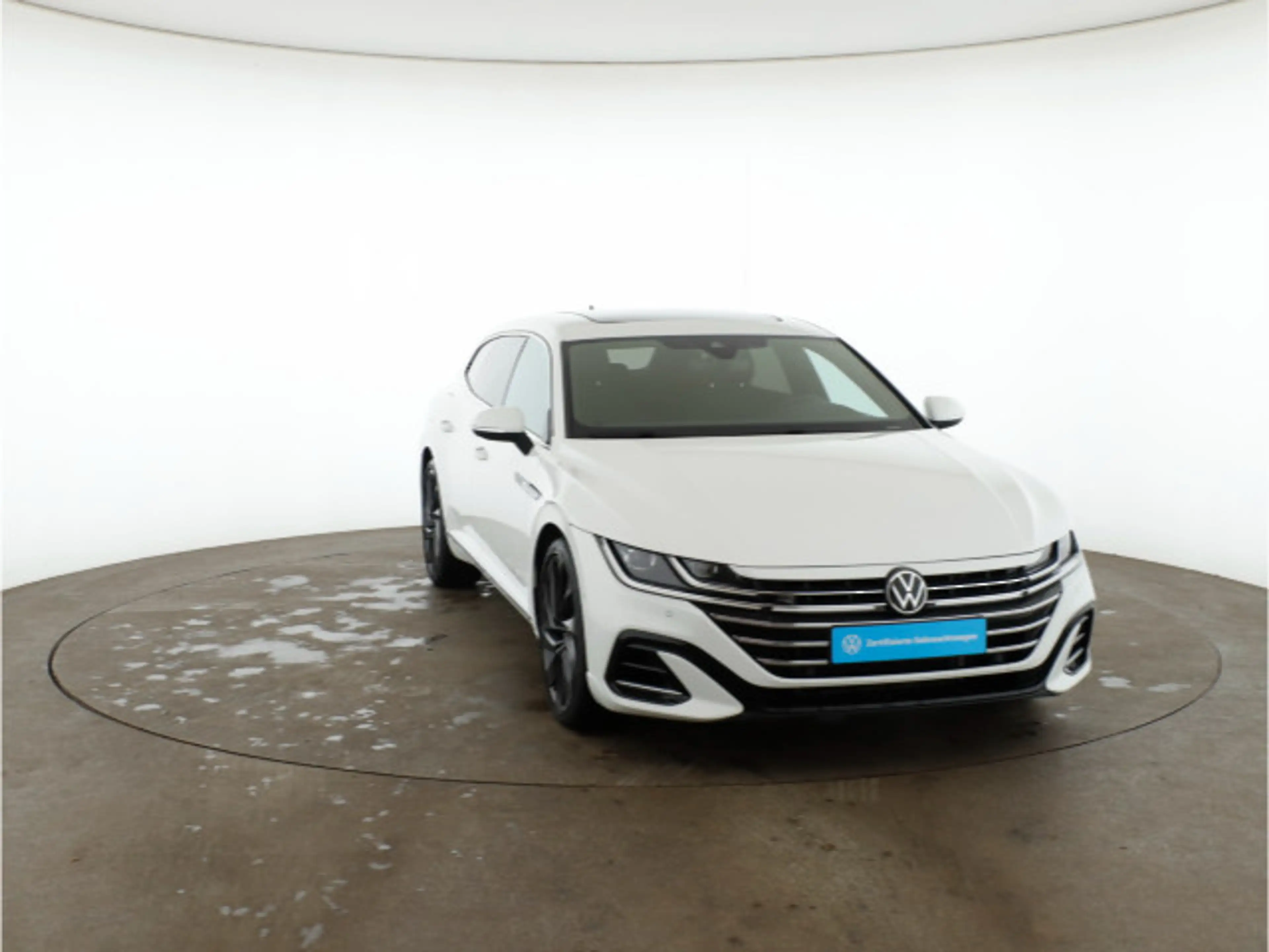 Volkswagen Arteon 2.0 TDI DSG R-Line Pano — photo 6