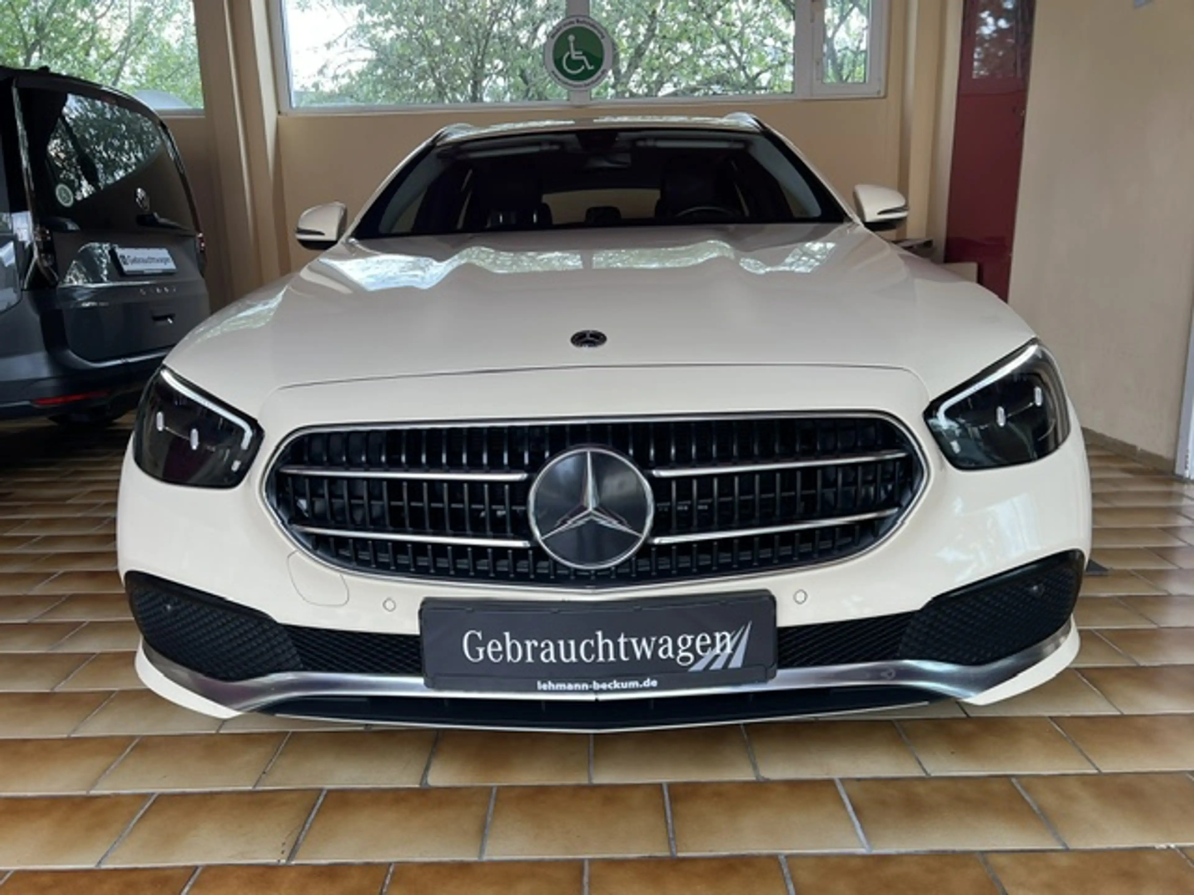 Mercedes-Benz E 200 E 200 T-Mod Kombi Taxi Nav Kam LED Mwst Taxameter 1.Hd — photo 2