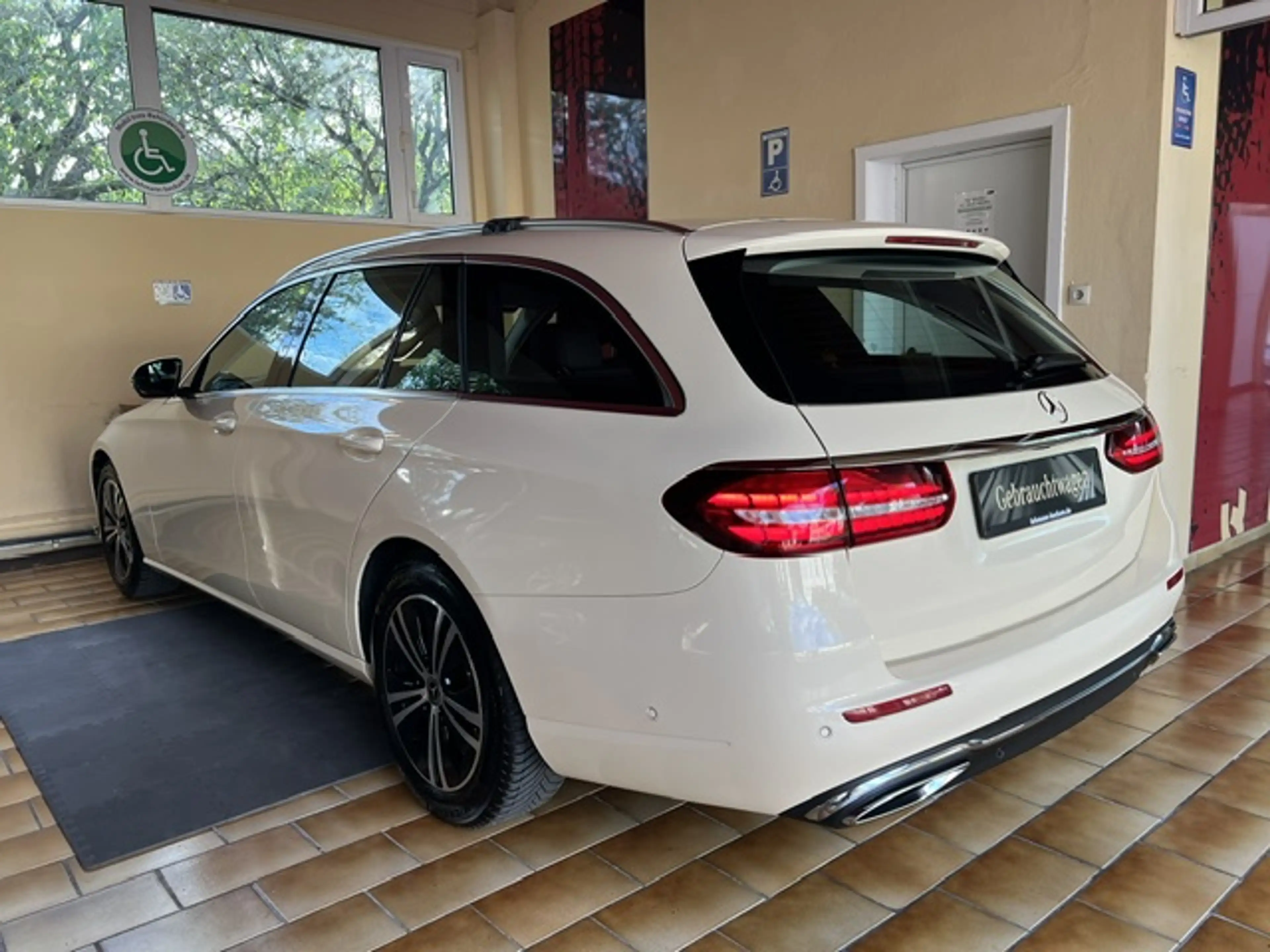 Mercedes-Benz E 200 E 200 T-Mod Kombi Taxi Nav Kam LED Mwst Taxameter 1.Hd — photo 13