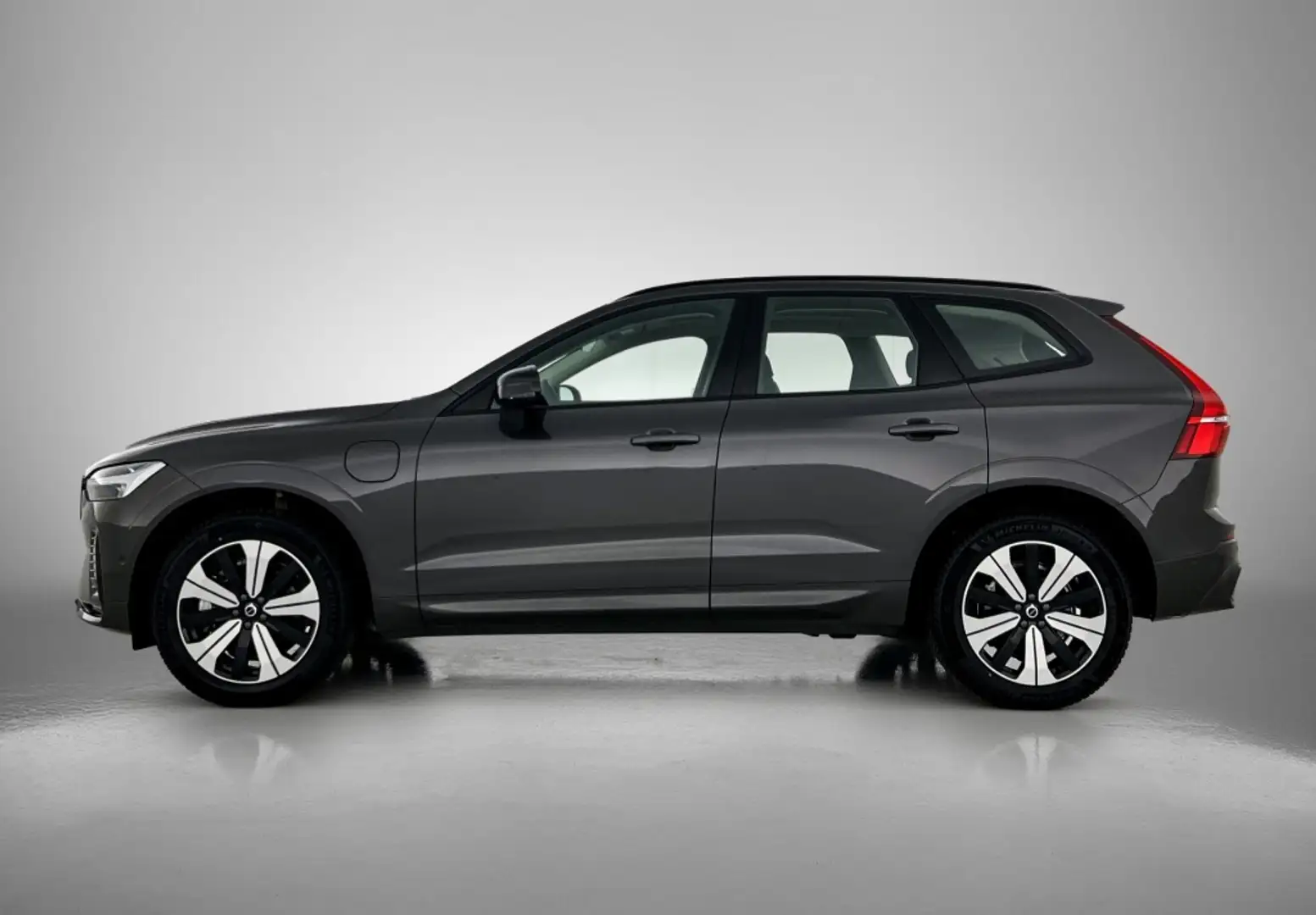 Volvo XC60 2.0 T6 AWD Plus Dark | 360 camera | Trekhaak Grijs - 2