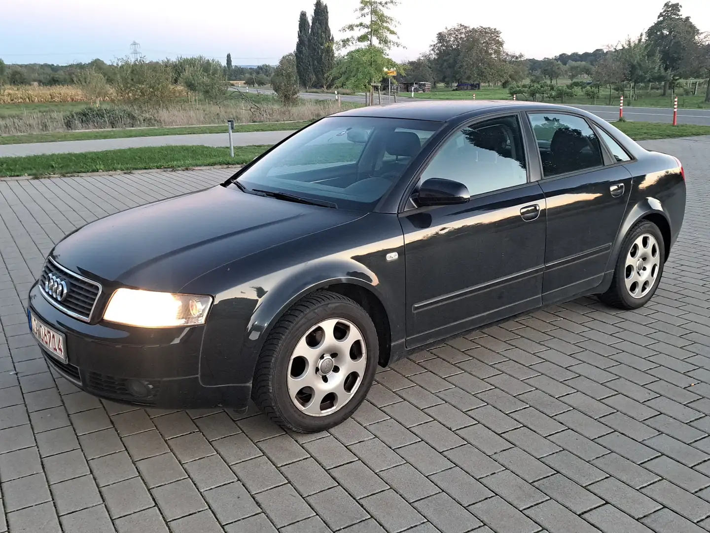 Audi A4 A4 2.0 Schwarz - 1