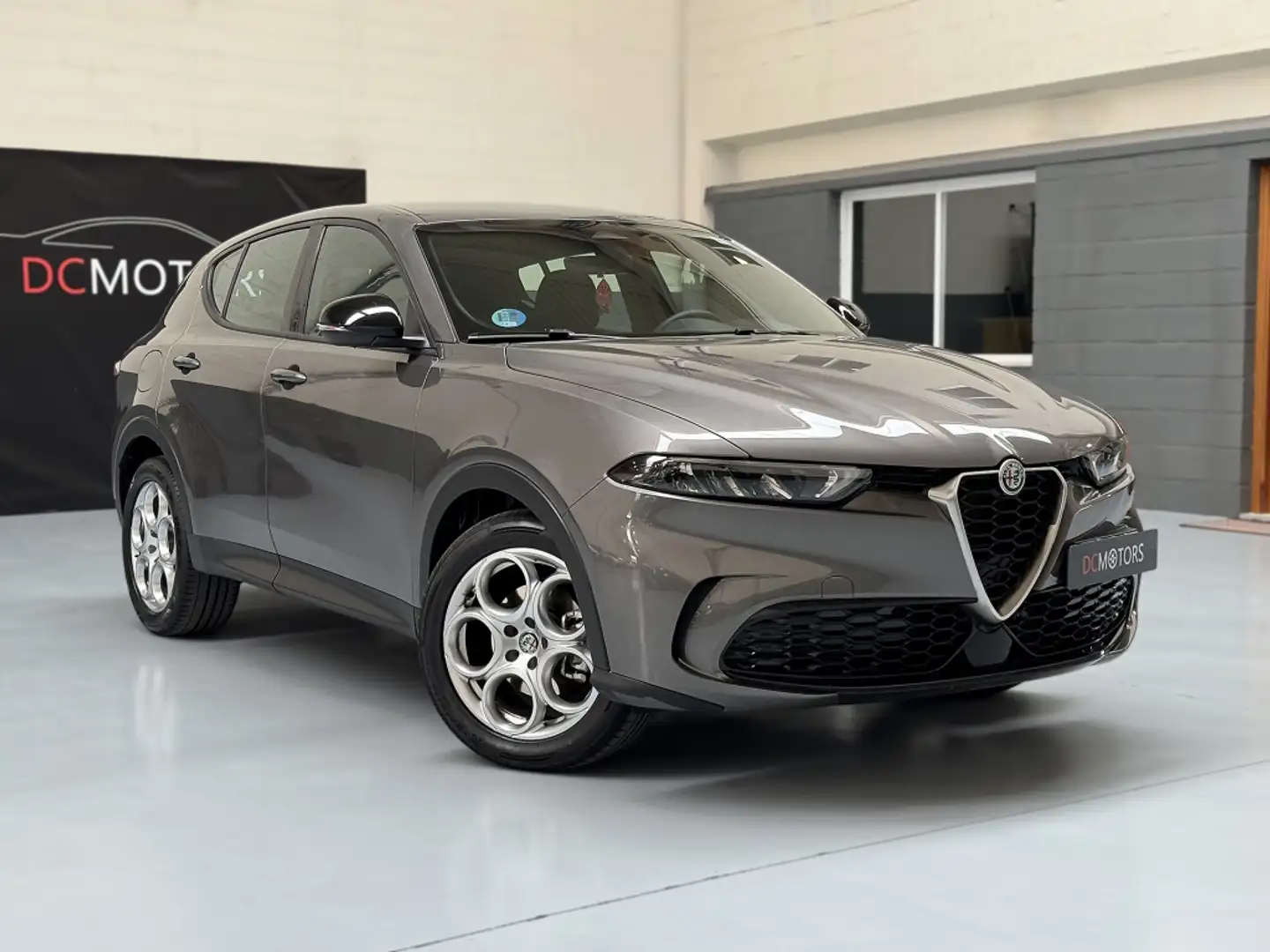 Alfa Romeo Tonale 1.5 MHEV Super FWD Grigio - 2