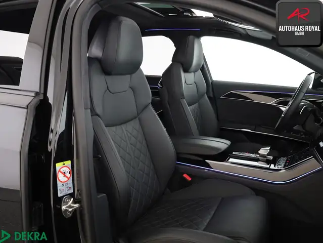 Audi A8 view 11