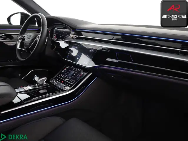 Audi A8 view 9