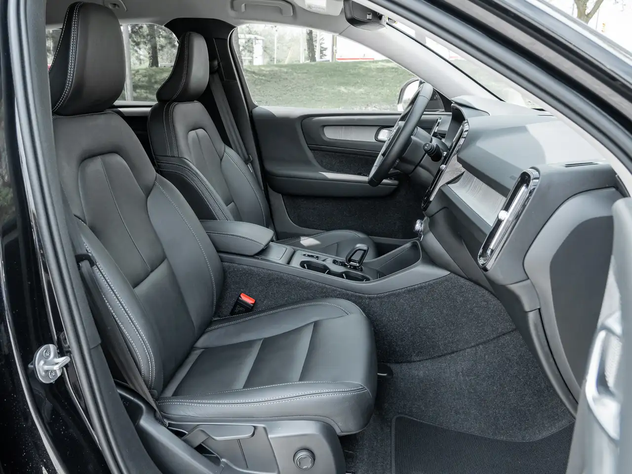 Volvo XC40 снимка Volvo XC40
