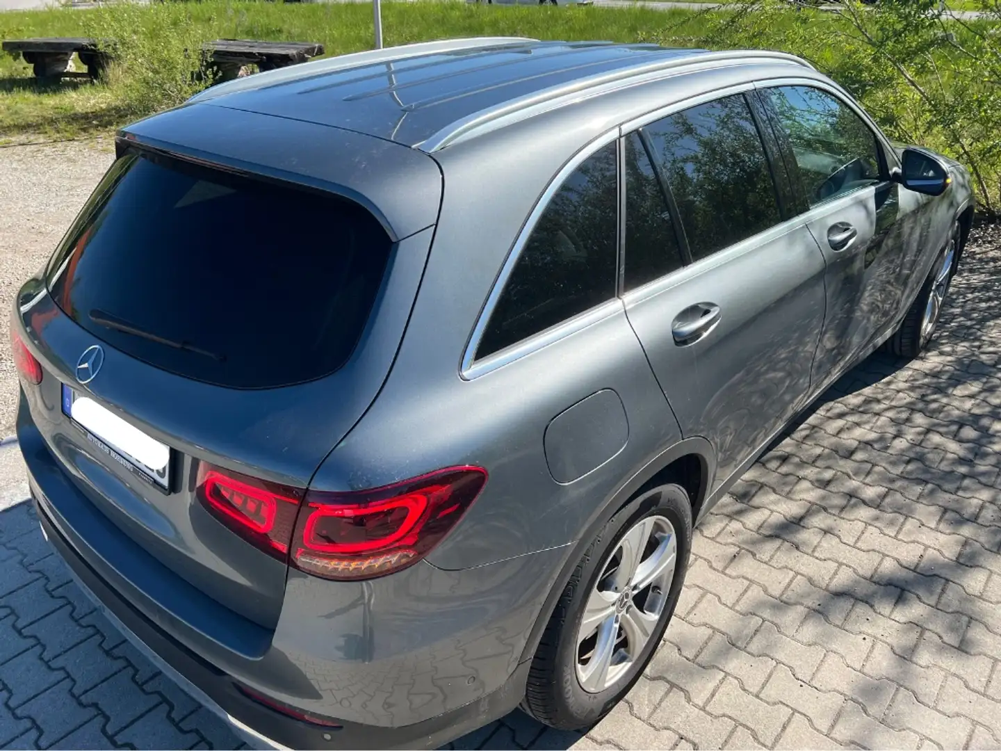 Mercedes-Benz GLC 220 d 4Matic (253.915) AHK; Leder; SHZ; ParkAssist;LED Gris - 2