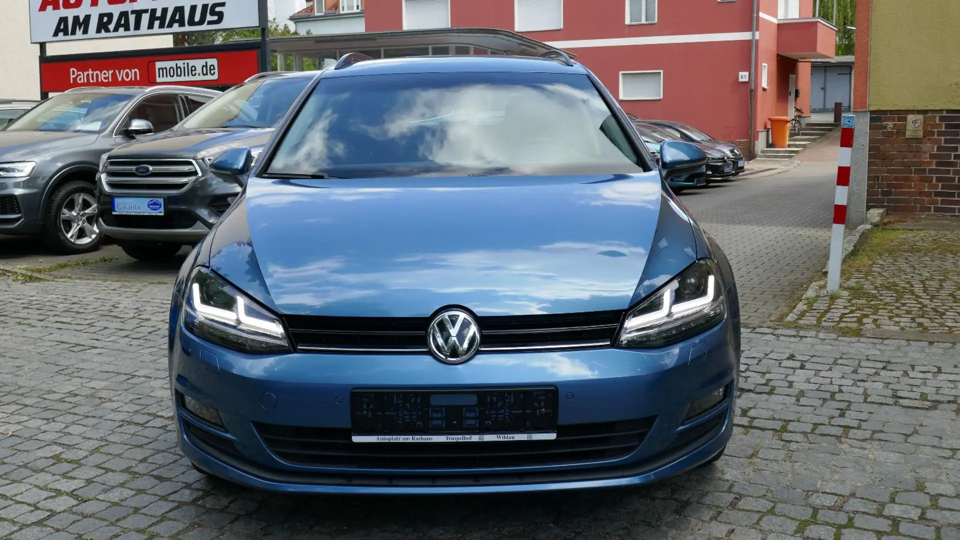 Volkswagen Golf VII Variant Comfortline BMT Blau - 2