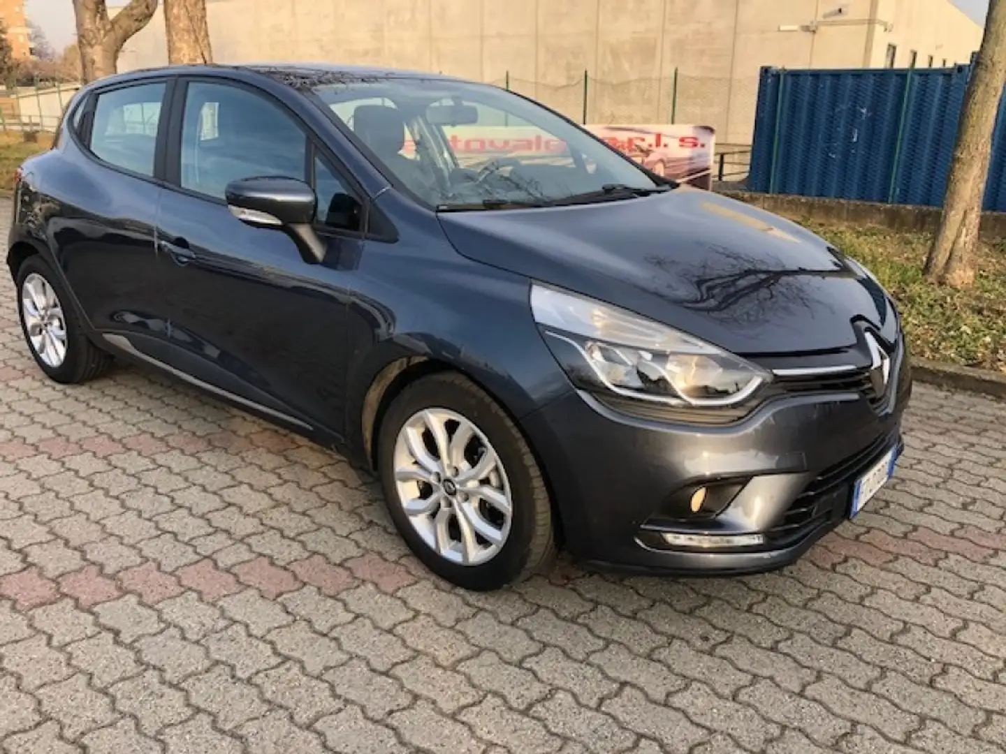 Renault Clio TCe 12V 90 CV GPL  Neopatentati. Grigio - 1