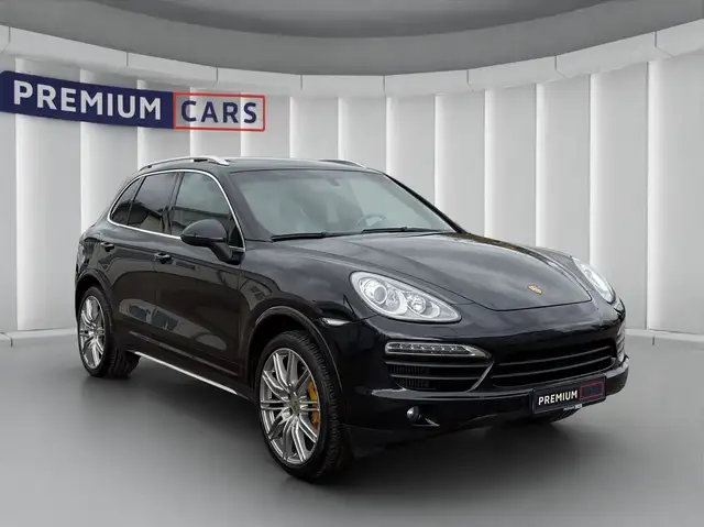 Porsche Cayenne view 7