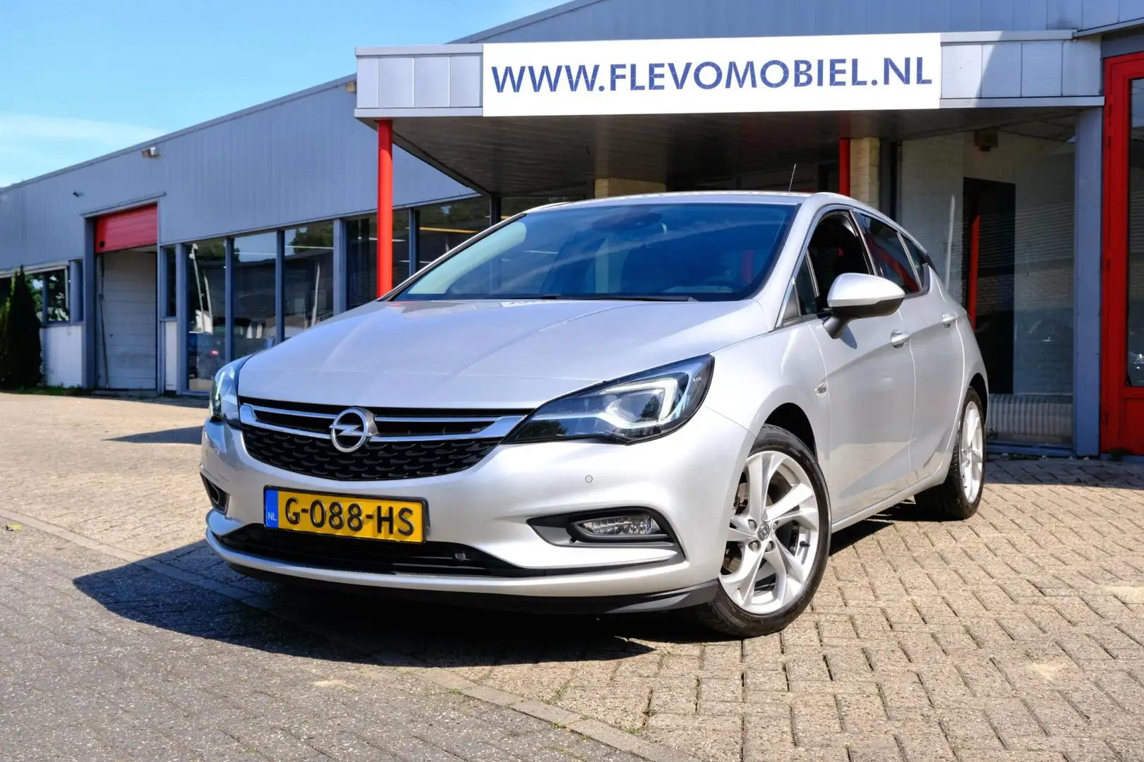 Opel Astra 1.0 Turbo Innovation Navi|Clima|Apple CarPlay Grijs - 1