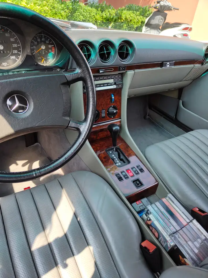Mercedes-Benz SL 300 Roadster 300 SL R107, foto 5