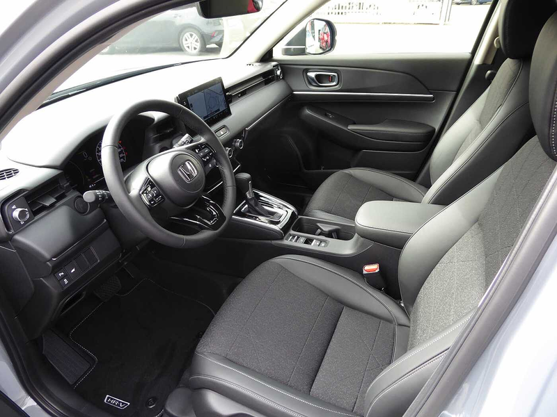 Honda HR-V Hybrid e:HEV 1.5 i-MMD Advance — photo 8