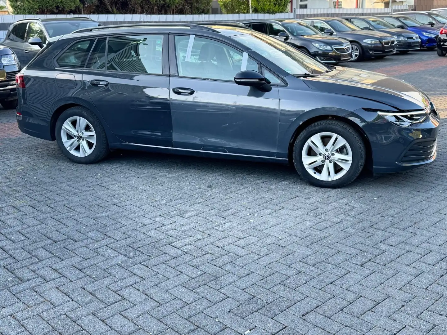 Volkswagen Golf VIII Variant Life Navi/Kamera/LED/Virtual Grijs - 1