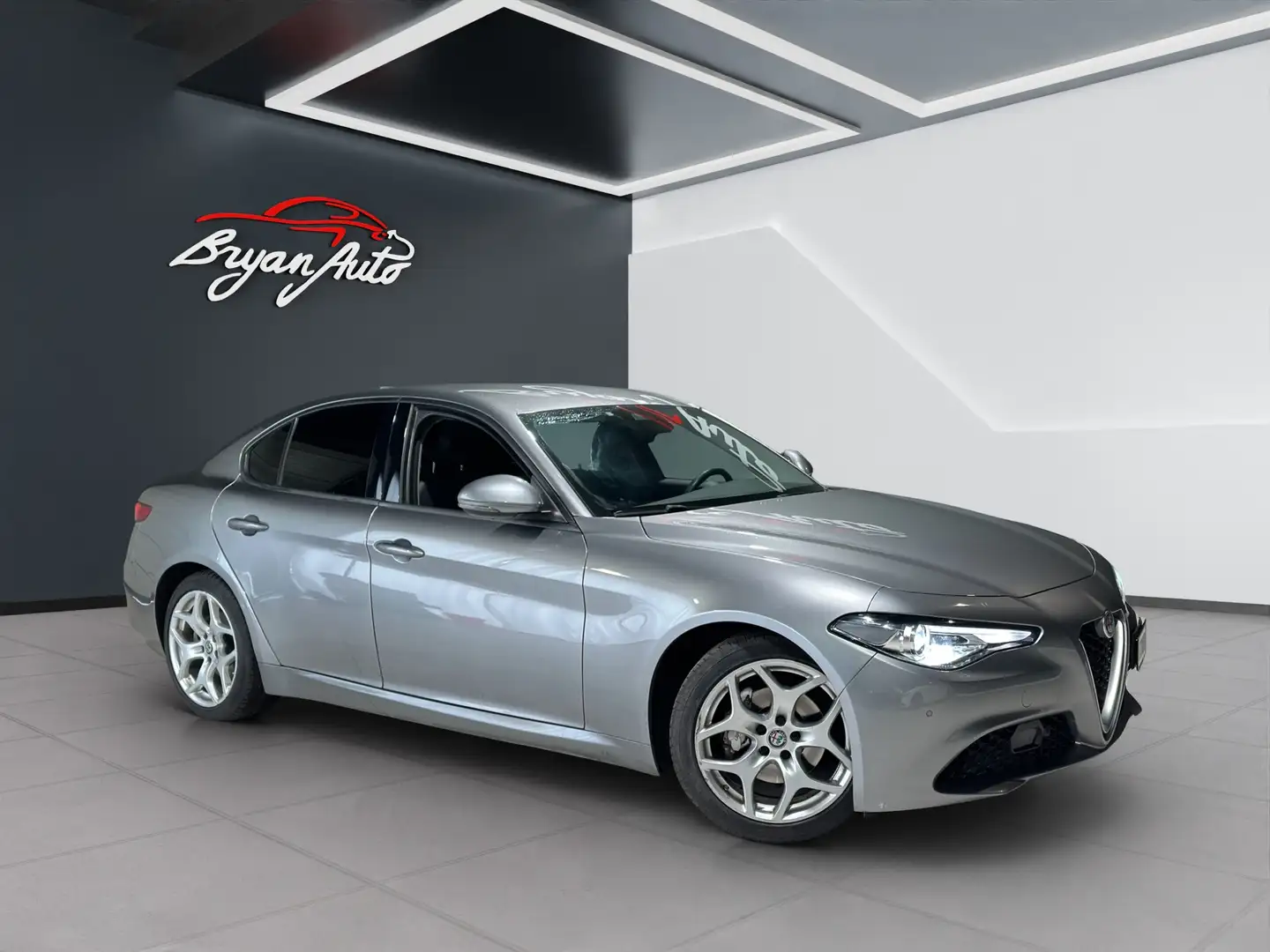 Alfa Romeo Giulia 2.2 t Sport Tech 160cv AT8 - 2