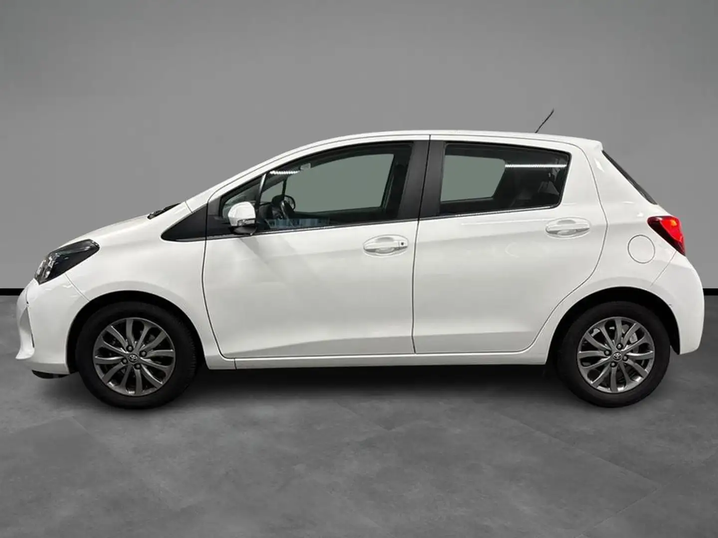 Toyota Yaris 1.4 d-4d Cool 5p E6 White - 1