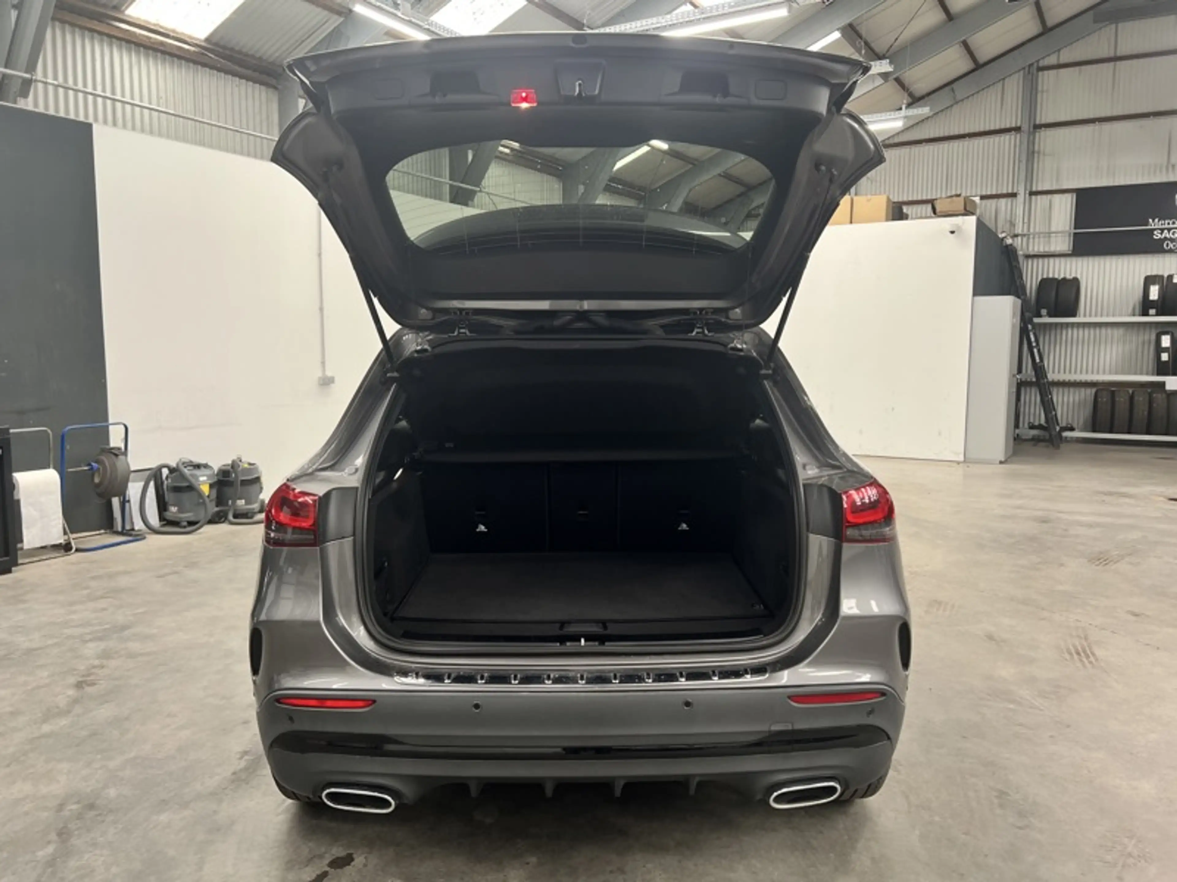 Mercedes-Benz GLA 220 d 4MATIC AMG Pack Night — photo 5